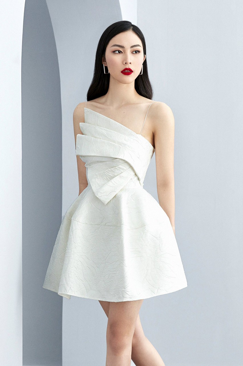 Đầm Gấm Xòe Hai Dây - D744