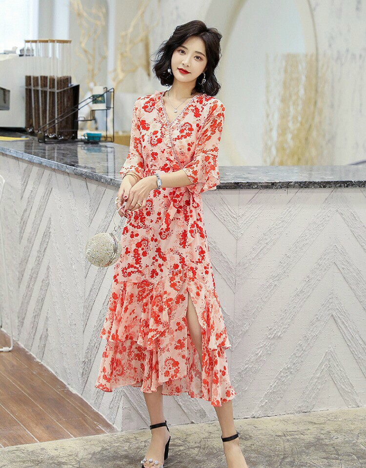 Đầm Hoa Đỏ Đính Đá Bèo Tầng - HN1067