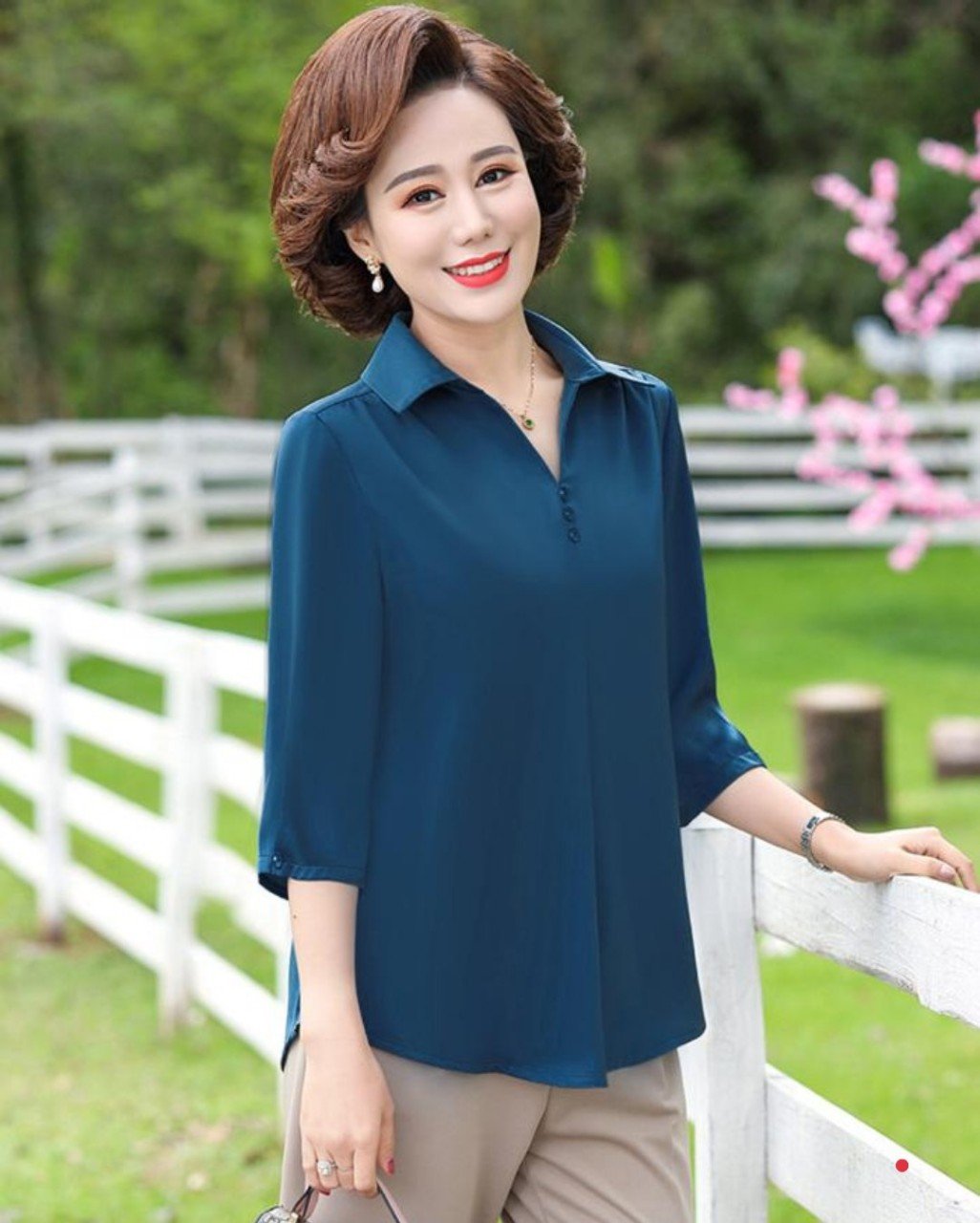 Áo Sơ Mi Trung Niên Cổ Bẻ Phối Nút- SM107