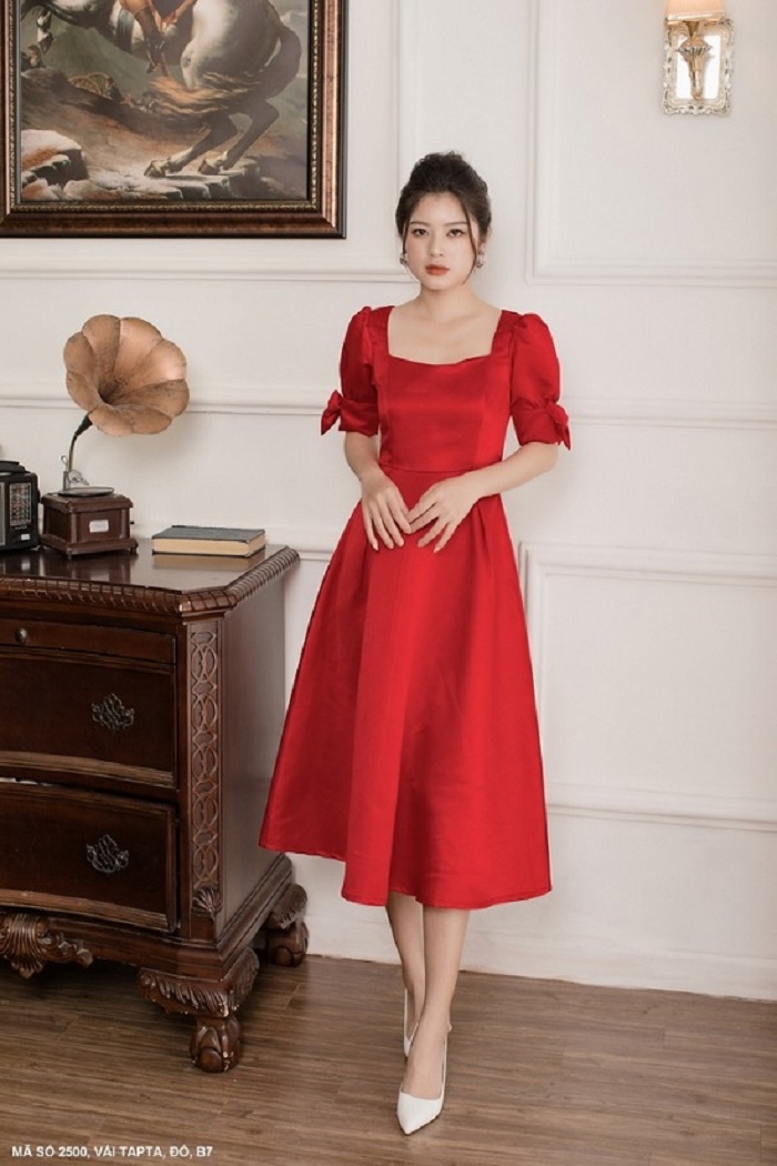 ĐẦM XÒE CỔ VUÔNG TAY NGẮN ĐÍNH NƠ TRÊN TAY TRẺ TRUNG SANG TRỌNG-2500