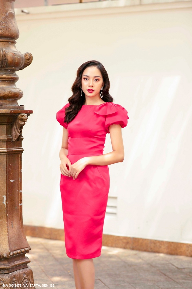 ĐẦM TAY NGẮN PHỒNG ĐÍNH NƠ TRÊN VAI XINH XẮN-2478