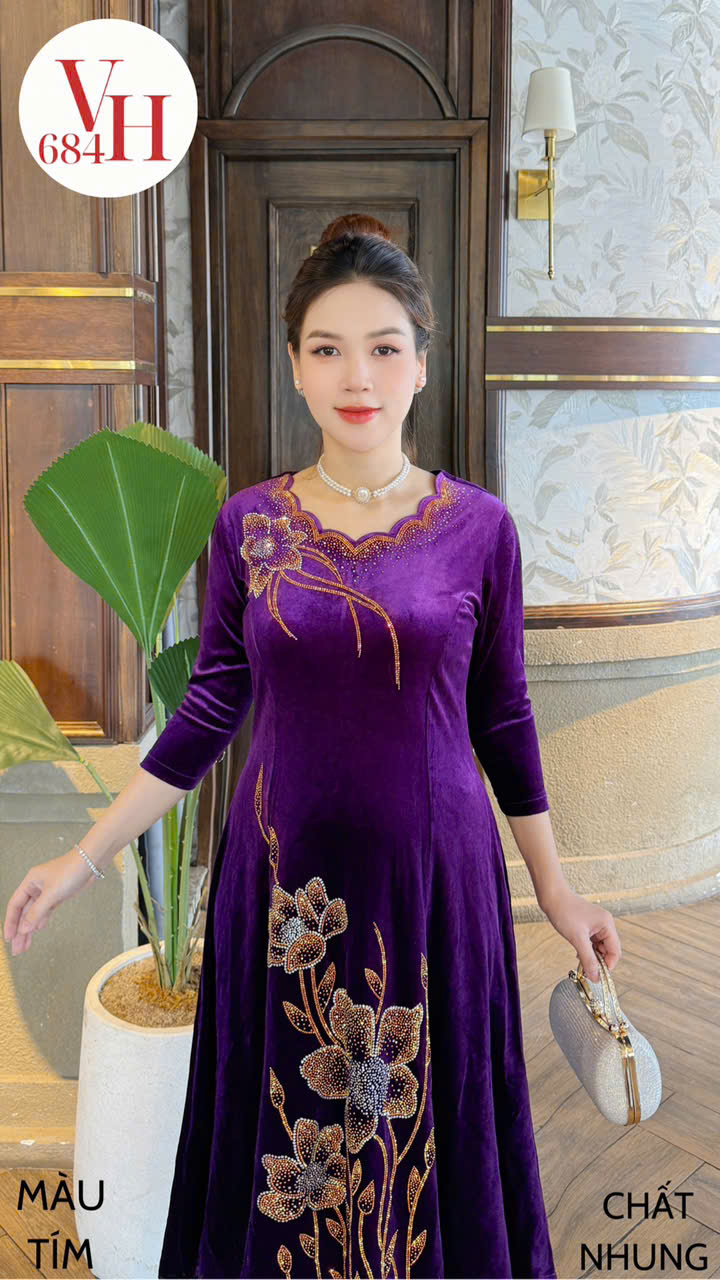 Đầm nhung trung niên dáng xòe thêu hoa ép dá DMC VH684