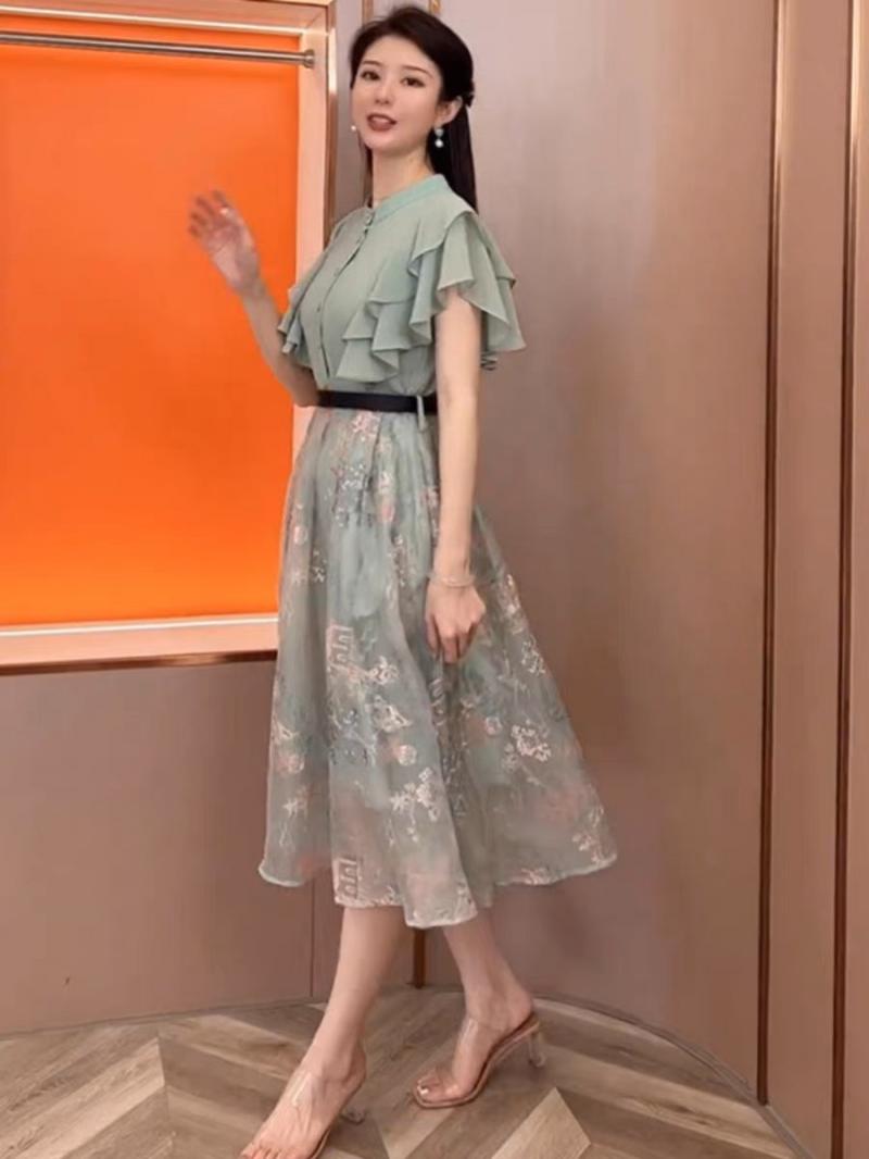 ĐẦM XÒE CHÂN IN HOA KÈM NỊT