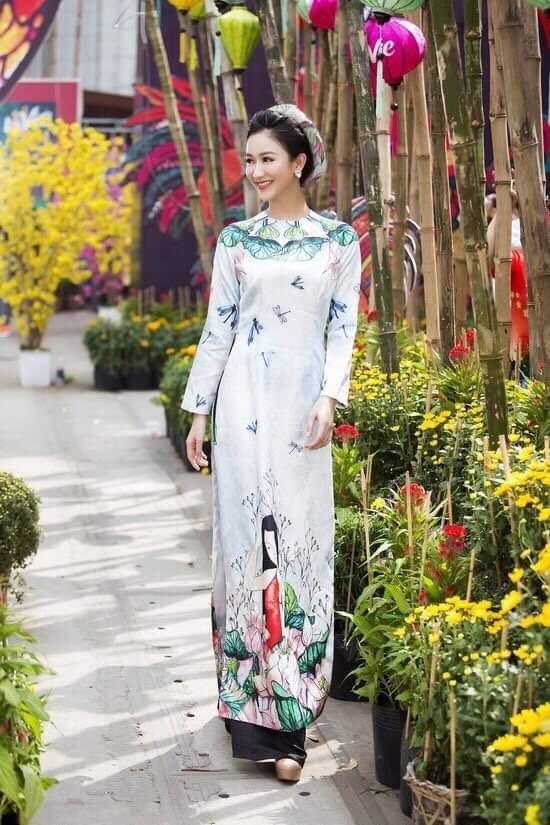 Set áo dài gấm truyền thống cô gái AV229