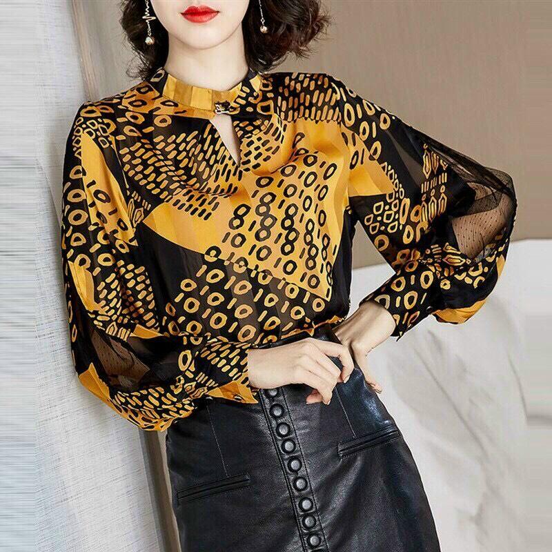Áo Họa Tiết Vàng Cổ khoet - SM60