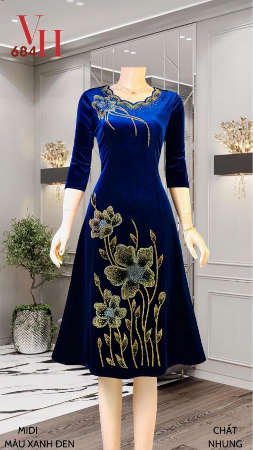 ĐẦM NHUNG THÊU HOA CAO CẤP. VNTK - D1299