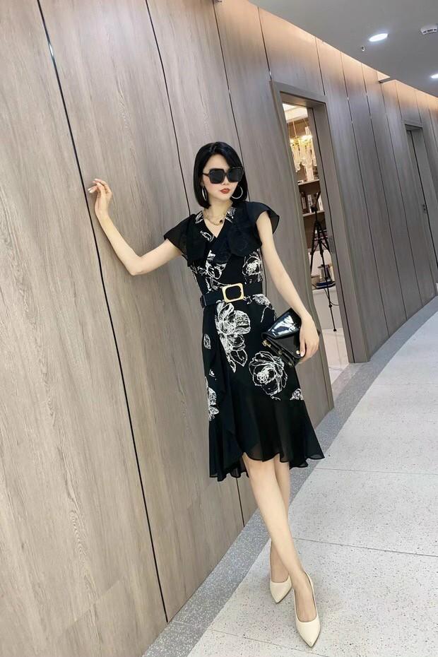 Đầm Lụa Hoa Sen Kèm Belt - HN1065
