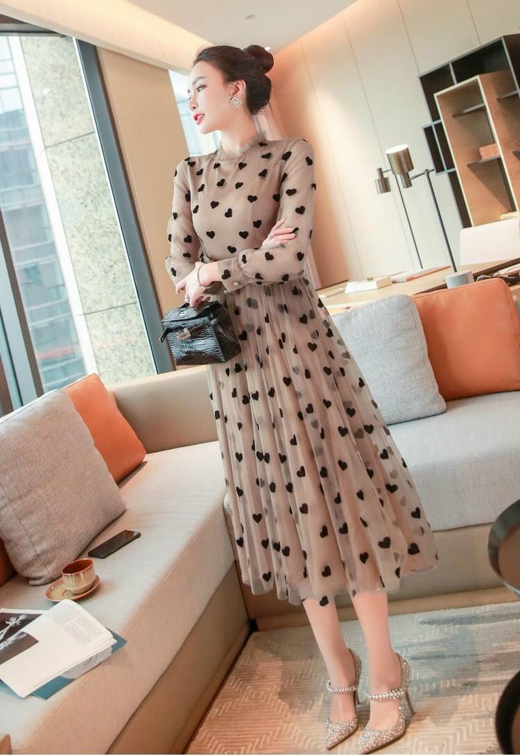 ĐẦM XOÈ HOẠ TIẾT TRÁI TIM CAO CẤP SANG TRỌNG-HN1193